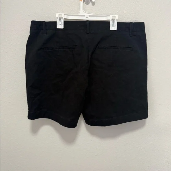 Banana Republic Black Chino Plus Size High Waisted Shorts Size 16 - Picture 2 of 4